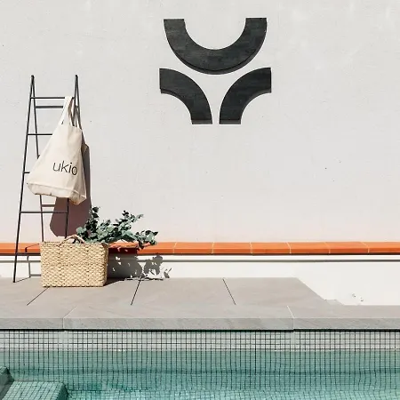 Spacest - Carrer De Josep Torres E Barcelona